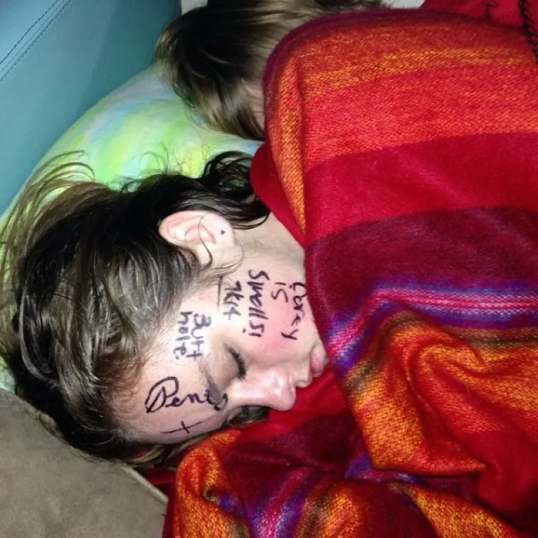 ONI DANAS NISU NA POSLU: Čak i ako su se oporavili od alkohola, nisu od srama