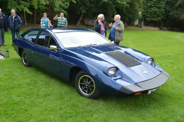 Marcos Mantis - i bogomoljka u ljudskoj veličini bila bi primamljivija ( skupa s onim da nam otkine glavu i pojede)