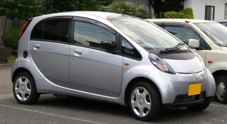 Mitsubishi I - kupola na kotačima. Vjerujemo da je preglednost savr&scaron;ena, kao i udobnost, ali ne. Jednostavno ne...