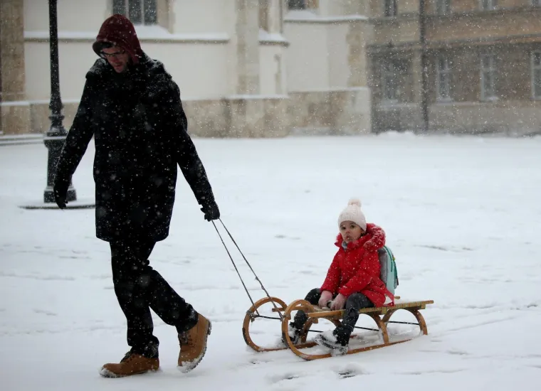 SNIJEG ZABIJELIO HRVATSKU: Pogledajte kako pod bijelim pokrivačem izgledaju gradovi