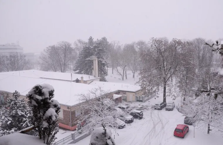 SNIJEG ZABIJELIO HRVATSKU: Pogledajte kako pod bijelim pokrivačem izgledaju gradovi