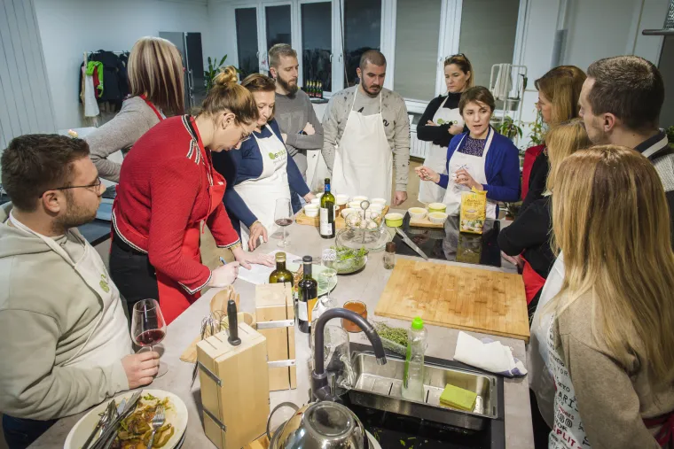 Pogledajte kako je bilo na prvoj Francuskoj radionici u Cook Hub-u