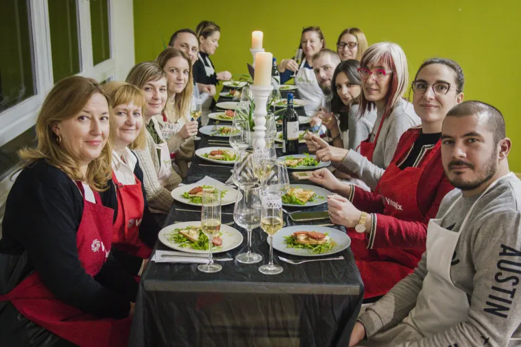 Pogledajte kako je bilo na prvoj Francuskoj radionici u Cook Hub-u