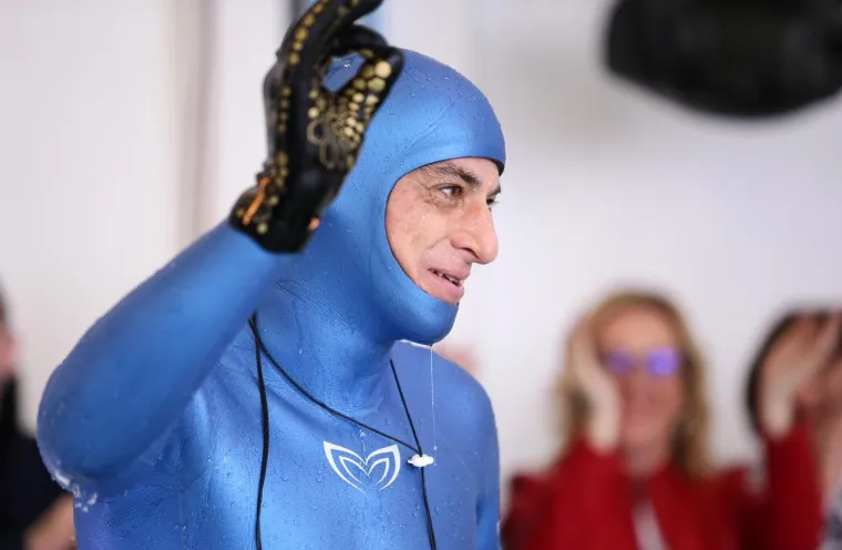 Svaka čast! Budimir &Scaron;obat Buda sru&scaron;io svjetski rekord, ostao pod vodom 24 minute i 11 sekundi