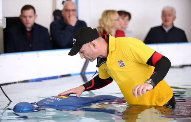 Svaka čast! Budimir &Scaron;obat Buda sru&scaron;io svjetski rekord, ostao pod vodom 24 minute i 11 sekundi