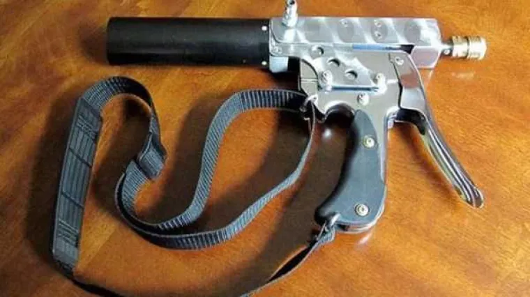 OPASNA ORUŽJA IZ KUĆNE RADINOSTI: Teško je reći jesu li genijalci ili manijaci, provjerite sami