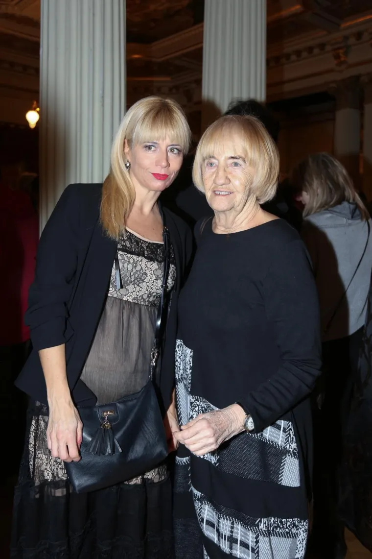 PREDRAG MIKI MANOJLOVIĆ ODU&Scaron;EVIO KAO KRALJ LEAR: Glavne glumice plijenile pažnju u rasko&scaron;nim haljinama