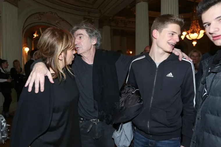 PREDRAG MIKI MANOJLOVIĆ ODU&Scaron;EVIO KAO KRALJ LEAR: Glavne glumice plijenile pažnju u rasko&scaron;nim haljinama