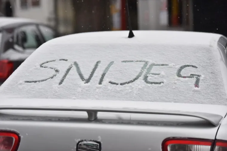 VELIKA FOTOGALERIJA: Sibirski val hladnoće stigao u Hrvatsku, snijeg padao čak i u Dalmaciji