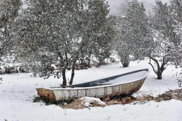 VELIKA FOTOGALERIJA: Sibirski val hladnoće stigao u Hrvatsku, snijeg padao čak i u Dalmaciji