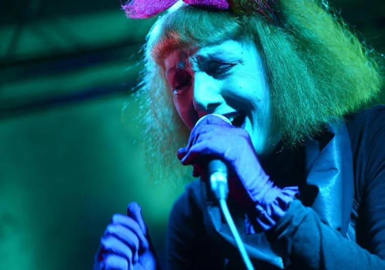 JOSIPA LISAC PJEVALA PROTIV RU&Scaron;ENJA ZAGREBAČKOG KLUBA JABUKE: 'Prospimo malo magije da bager ne može proći'