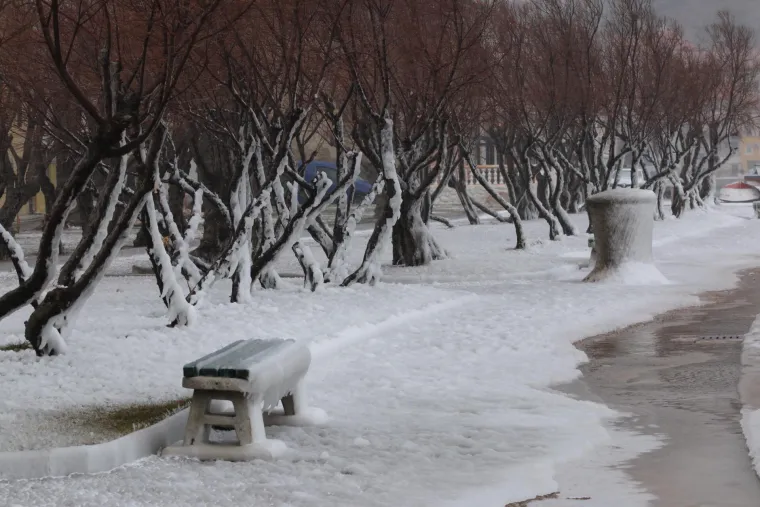 Zbog niskih temperatura na Kvarneru danas nevjerojatni prizori