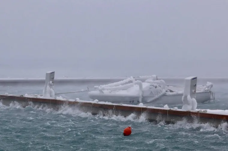 Zbog niskih temperatura na Kvarneru danas nevjerojatni prizori