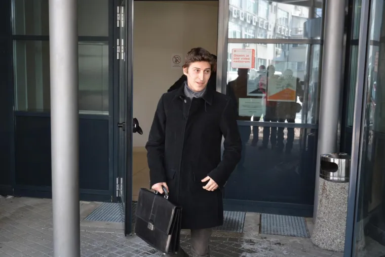 Dragan Dolenec, koji je zbog kćeri zvao Ured predsjednice, pu&scaron;ten da se brani sa slobode