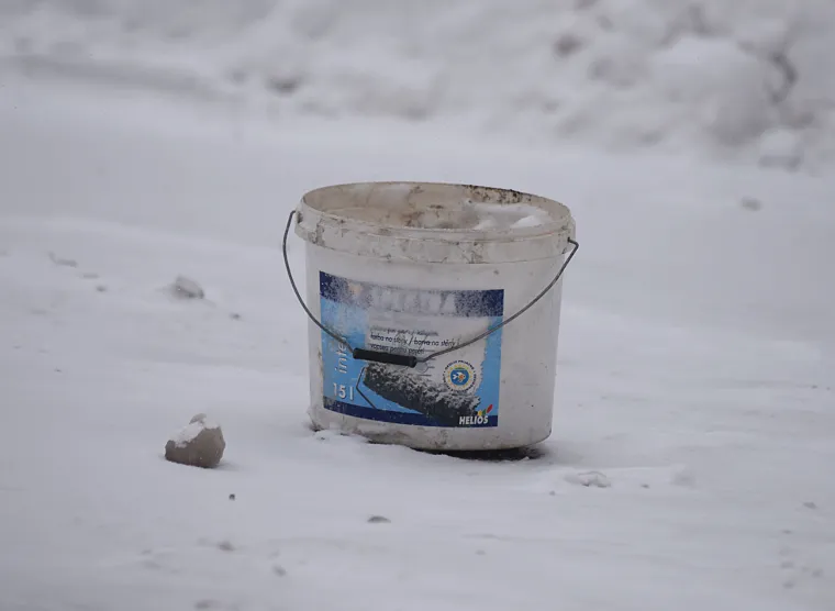 Sa snijegom krenula uzurpacija parkirnih mjesta