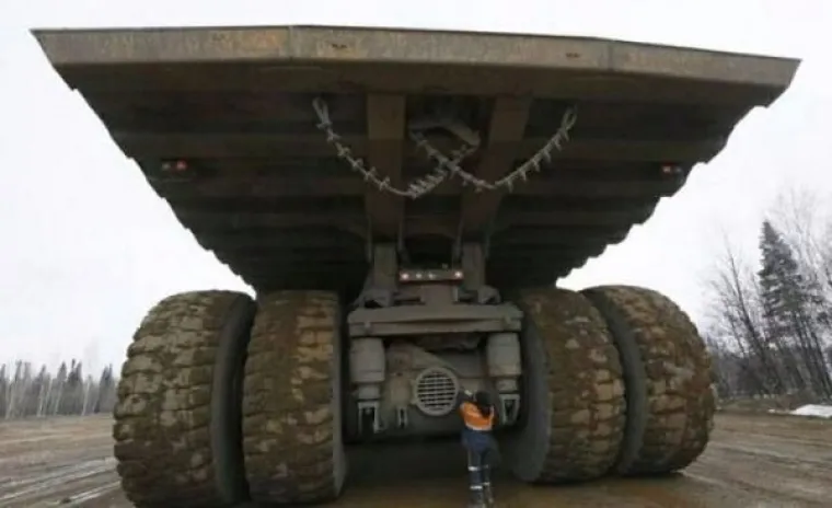 TKO JE NJIMA DAO VOZAČKU DOZVOLU? Od njihovih akrobacija u prometu boli glava, ne želite se voziti iza njih