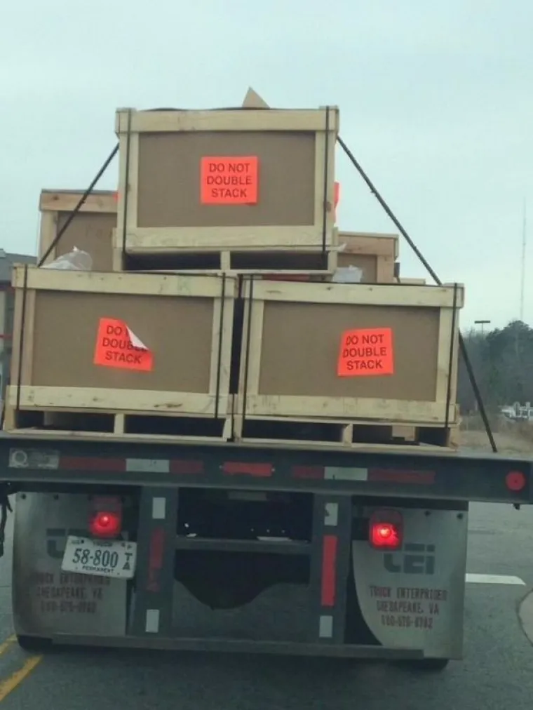 TKO JE NJIMA DAO VOZAČKU DOZVOLU? Od njihovih akrobacija u prometu boli glava, ne želite se voziti iza njih