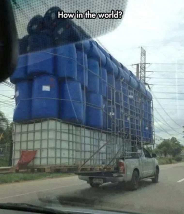 TKO JE NJIMA DAO VOZAČKU DOZVOLU? Od njihovih akrobacija u prometu boli glava, ne želite se voziti iza njih