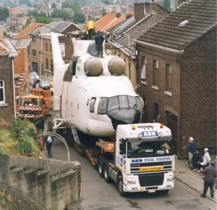 TKO JE NJIMA DAO VOZAČKU DOZVOLU? Od njihovih akrobacija u prometu boli glava, ne želite se voziti iza njih