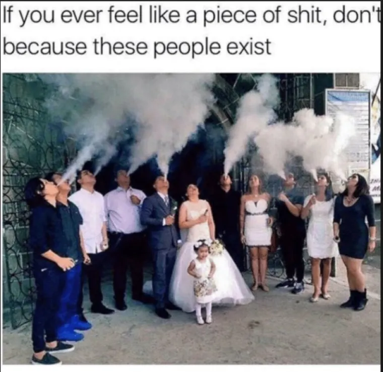 'PARE SE' NA SVAKOM KORAKU: Misle da su cool jer udi&scaron;u paru umjesto dima, internet ima drugo mi&scaron;ljenje