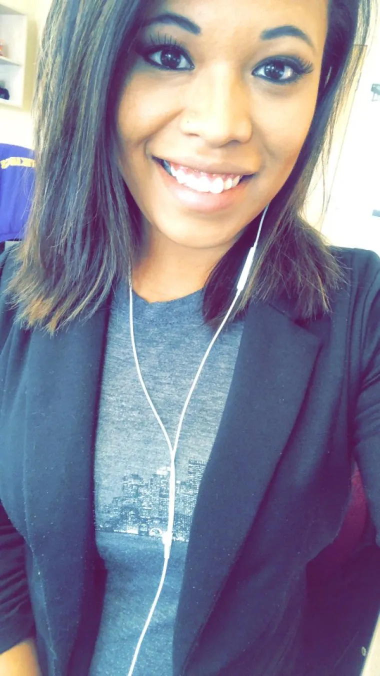 KOLEGICE KOJE NE PO&Scaron;TUJU DRESS CODE: Dodu&scaron;e, nitko od kolega se ne buni...