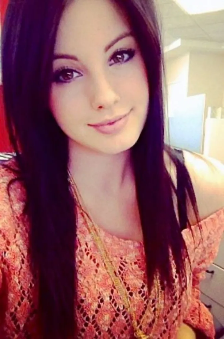 KOLEGICE KOJE NE PO&Scaron;TUJU DRESS CODE: Dodu&scaron;e, nitko od kolega se ne buni...