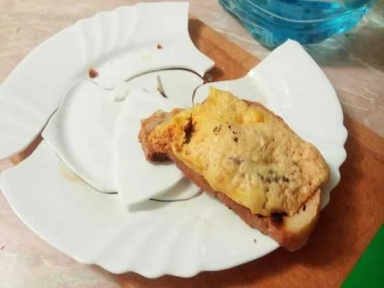 NAVODNO SVI LJUDI MOGU NAUČITI KUHATI, KOJI JE ONDA NJIHOV PROBLEM? Imaju velikih problema, pogledajte &scaron;to izvode