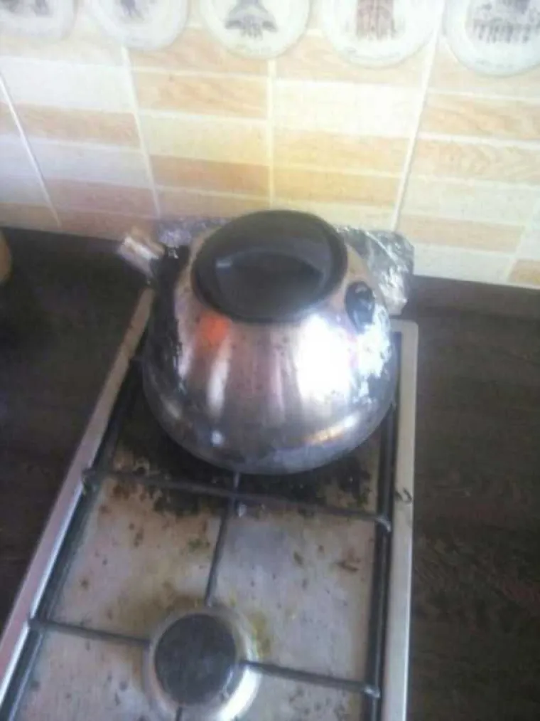 NAVODNO SVI LJUDI MOGU NAUČITI KUHATI, KOJI JE ONDA NJIHOV PROBLEM? Imaju velikih problema, pogledajte &scaron;to izvode