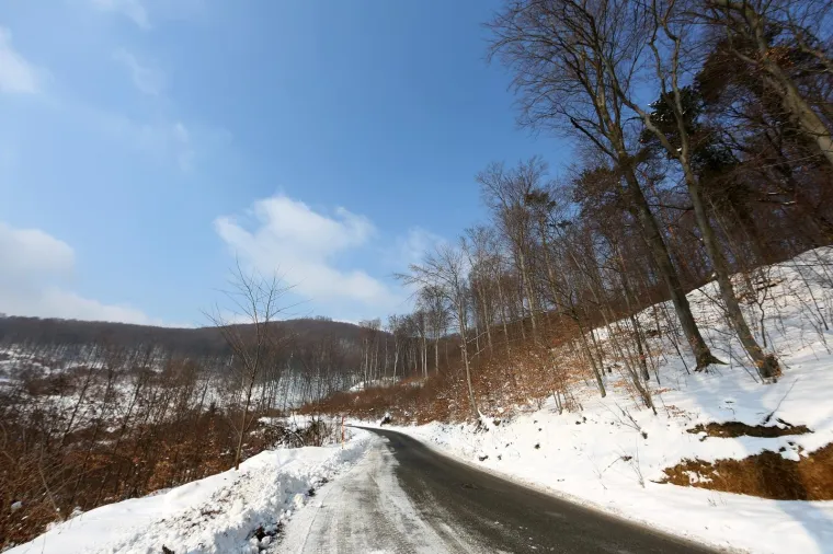 ZIMSKA IDILA NA MEDVEDNICI: Dolje u Zagrebu snijeg možda stvara probleme, ali gore - bajku
