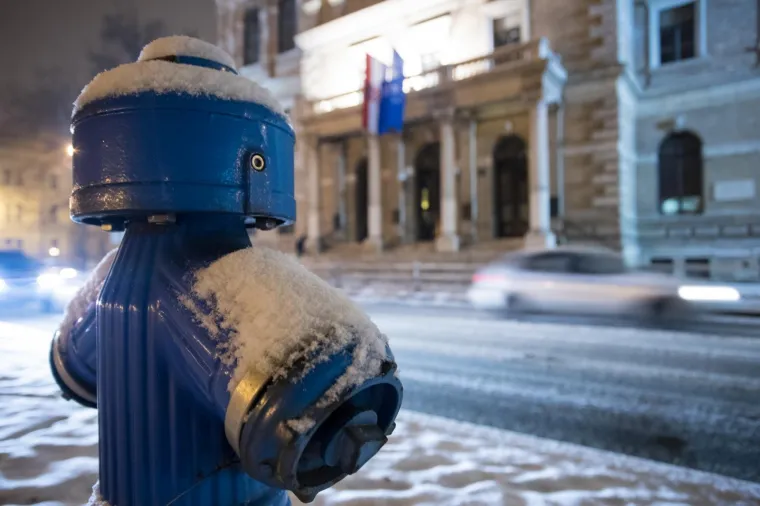 Zagreb tek na kraju zime dobio zimsku idilu