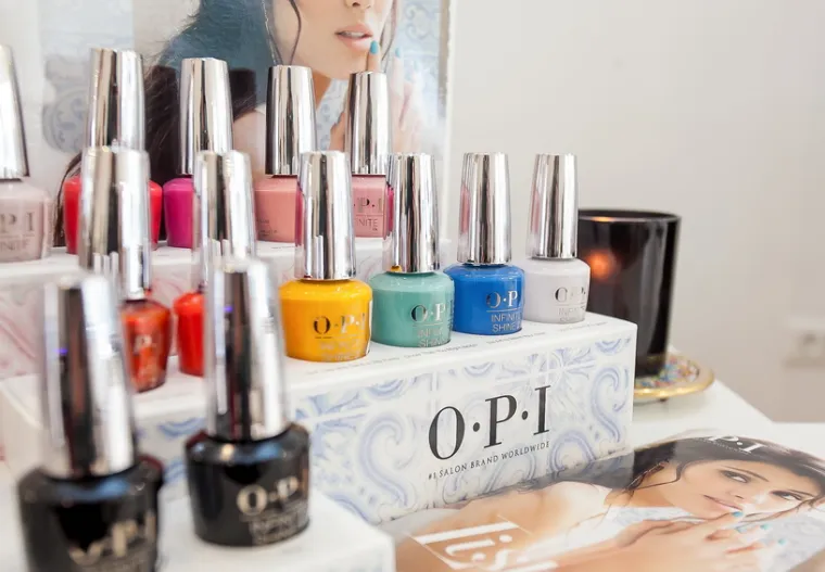 Nova OPI Lisabon kolekcija nudi široku paletu svijetlih nijansi, obogaćenih plavom, žutom, crvenom, magenta i uvijek trendy koraljnom