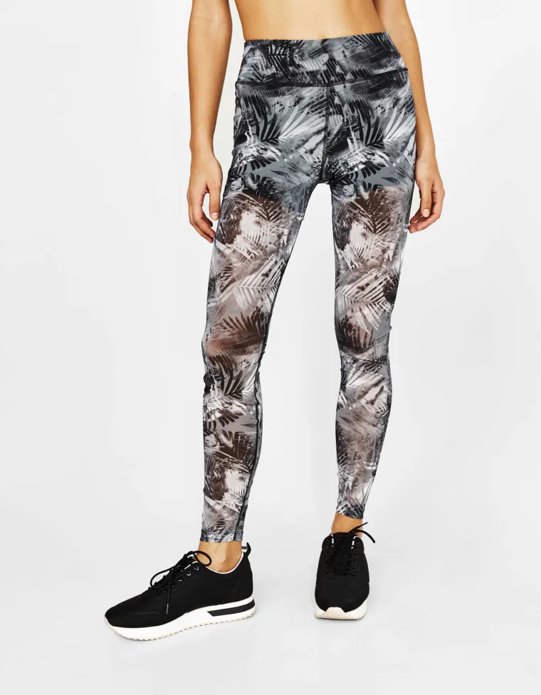 Sportske tajice s motivima listića, Bershka, 169,90 kuna