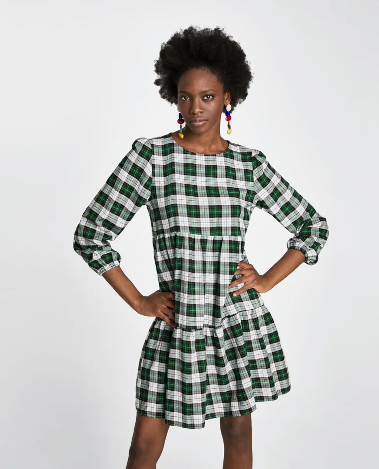 Karirana haljina s volanima, Zara, 119,90 kuna