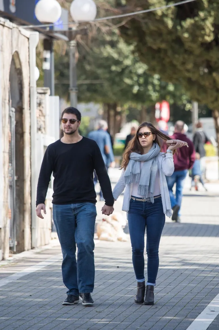 Kao da je ljeto: pogledajte modu na dubrovačkim sunčanim ulicama