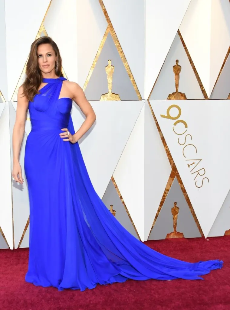 Glumica Jennifer Garner u prekrasnoj plavoj Atelier Versace haljini