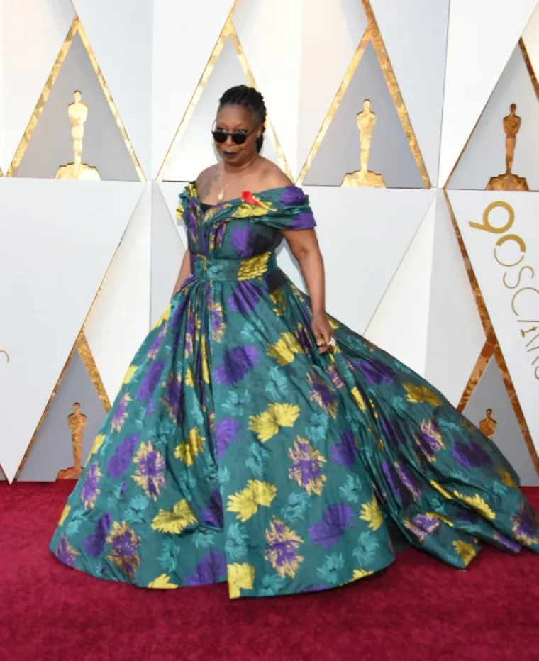 Whoopi Goldberg u haljini Christiana Siriana