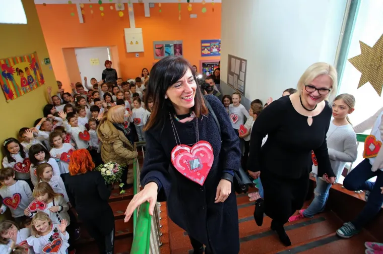 Ministrica Divjak obi&scaron;la O&Scaron; Tina Ujevića u sklopu projekta vanjskog vrednovanja