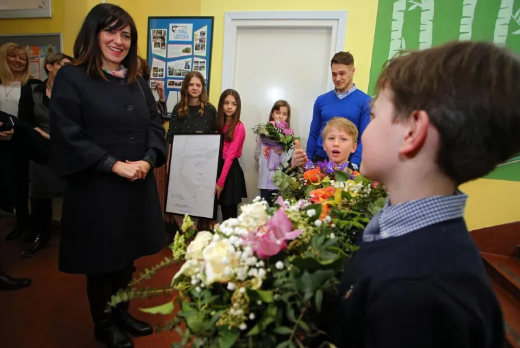 Ministrica Divjak obi&scaron;la O&Scaron; Tina Ujevića u sklopu projekta vanjskog vrednovanja