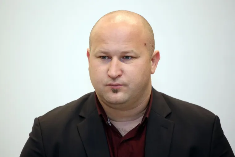 Udruženje taxi prijevoznika pri HOK-u podnijelo tužbu protiv ministra Olega Butkovića