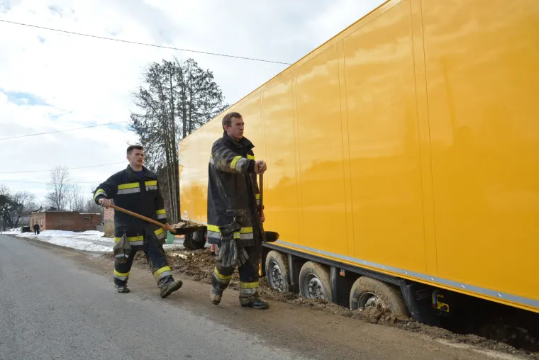Nesvakida&scaron;nja nesreća u Velikim Zdencima: &scaron;leperom sletio s ceste i udario u pročelje obiteljske kuće