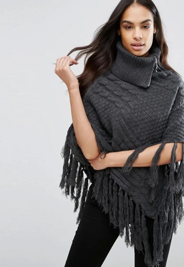 Sivi pleteni pončo s resicama, Asos, 261,20 kuna