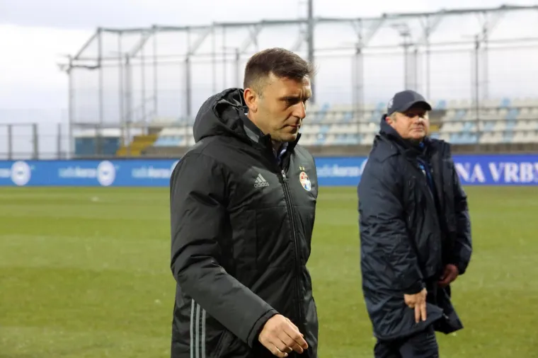 DERBI NA RUJEVICI: Rijeka s igračem vi&scaron;e potopila Modre