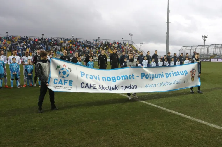 DERBI NA RUJEVICI: Rijeka s igračem vi&scaron;e potopila Modre