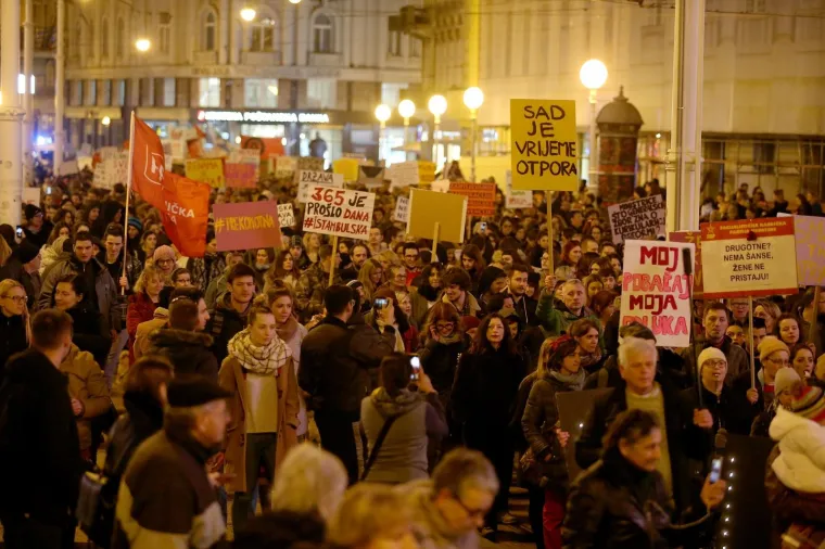 U Zagrebu žene promar&scaron;ile na 8. mart i poslale jasnu poruku