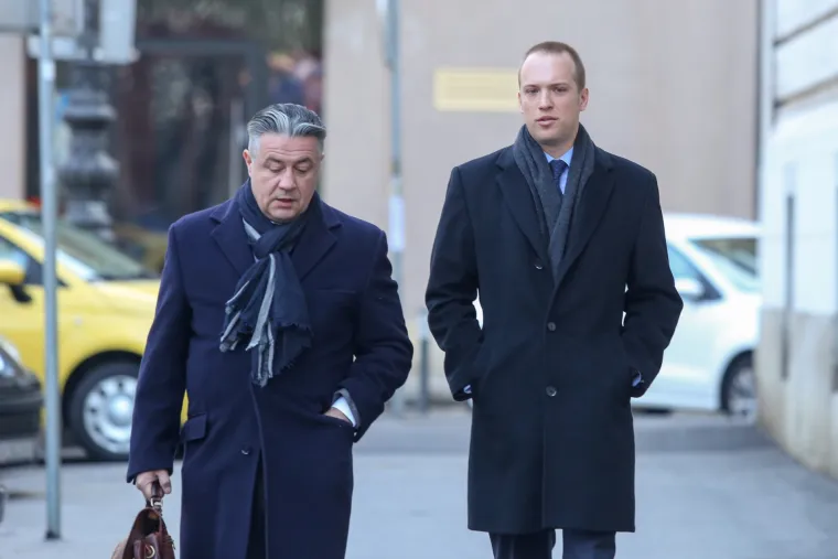 Tomislav Saucha u pratnji odvjetnika dolazi na Županijski sud