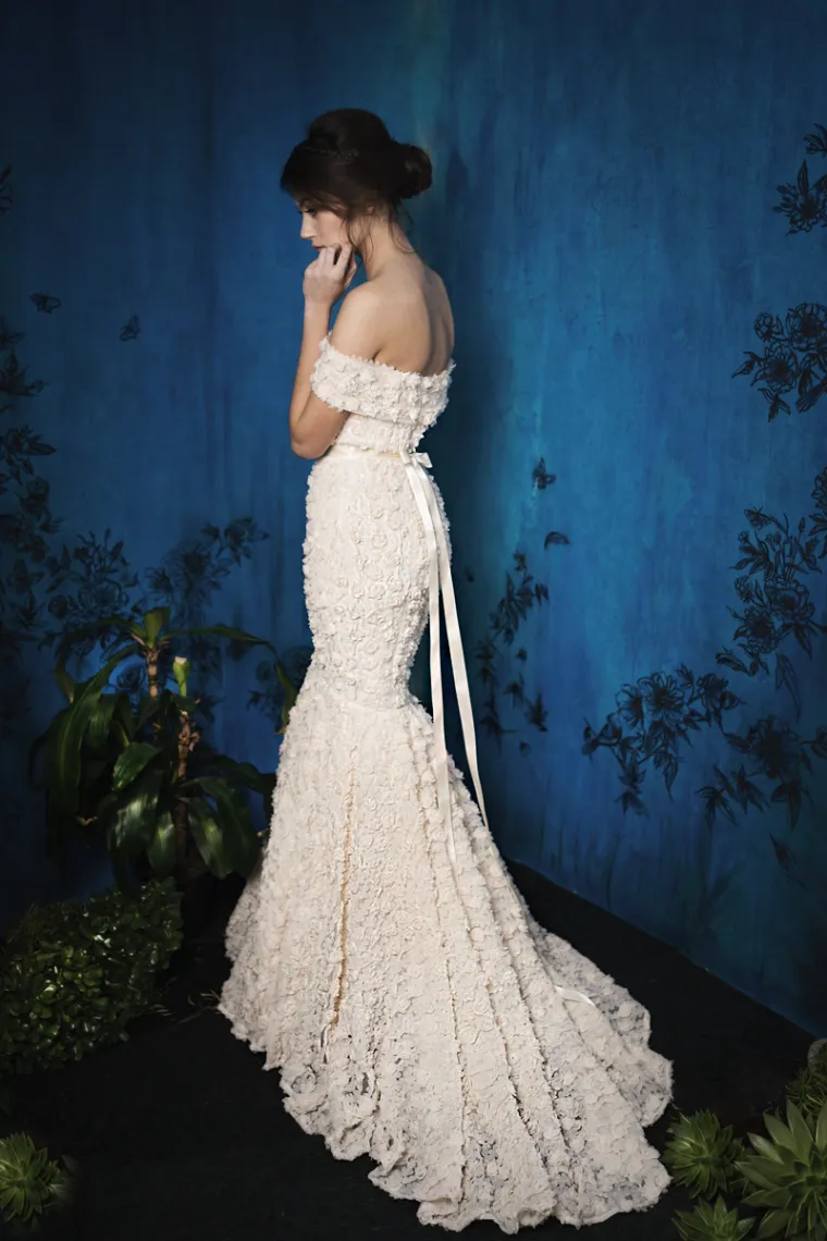 Upravo na Dan žena, u spomen na štrajk i borbu radnica za bolje uvjete rada u tekstilnoj industriji u New Yorku, poznati modni dizajner Ivan Alduk predstavlja svoj novi lookbook vjenčanica koje na najljepši način slave upravo ženu, svu njenu ljepotu i snagu