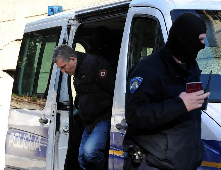 Pogledajte privođenje: ovo su ljudi koji su 'pali' sa 100 kilograma kokaina