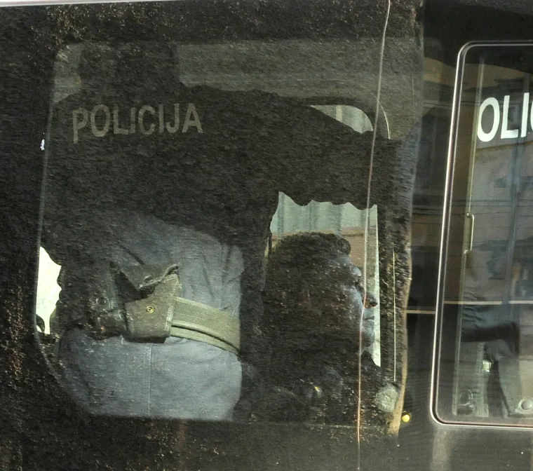 Pogledajte privođenje: ovo su ljudi koji su 'pali' sa 100 kilograma kokaina