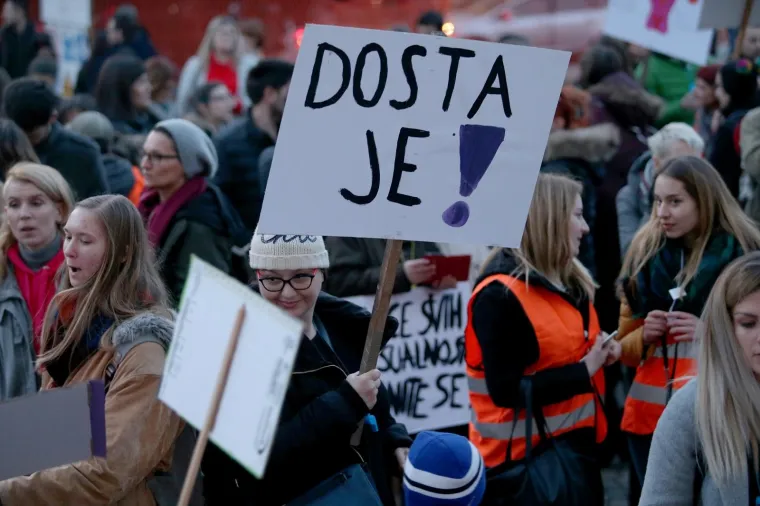 Ženama je već dosta da ih doživljavaju kao slabe i manje vrijedne, a otpor koji pružaju i promjene koje traže posebno se tiču osiguranja prava na besplatni pobačaj, nedogmatski seksualni odgoj u školi, bolja radna i socijalna prava te ratifikaciju Istanbulske konvencije.