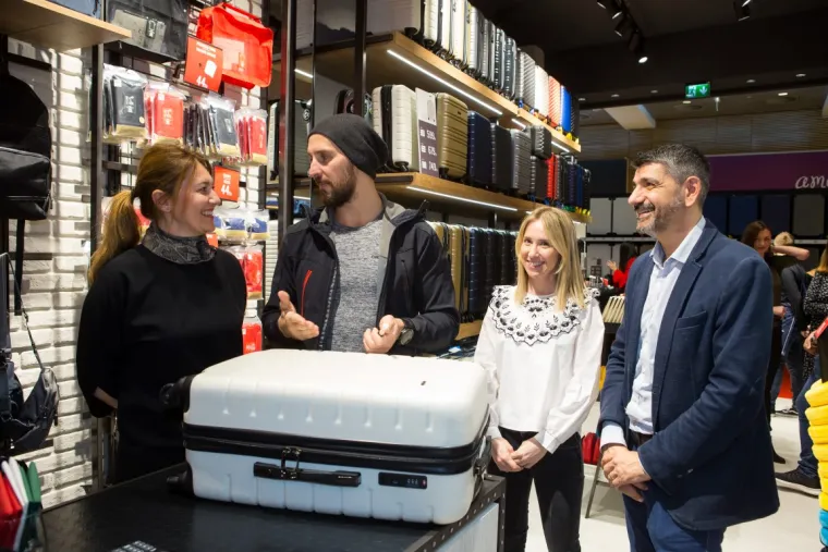 Prvi GO Carpisa concept store otvoren je u lipnju 2017. u srcu Napulja, a  ubrzo nakon uslijedilo je otvorenje u Rimu, Torinu i Milanu